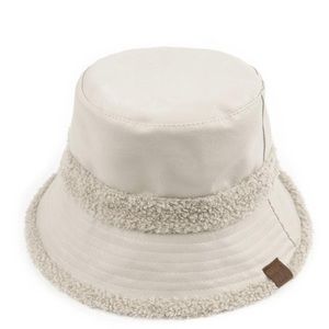 31. REVERSIBLE SOFT WHITE VEGAN LEATHER BUCKET HAT WITH SHEARLING TRIM NWT